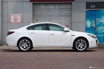 2015款君威GS纵情运动版