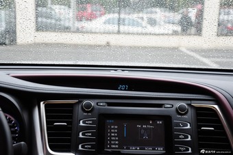 2015款汉兰达3.5L自动四驱豪华版7座