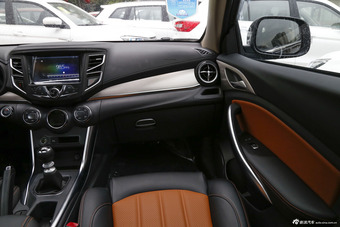 2016款比亚迪宋1.5TI手动豪华型