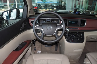 2014款GL8商务车2.4L CT豪华商务舒适版