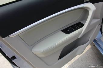 2014款新帝豪三厢1.3T CVT尊贵型到店实拍