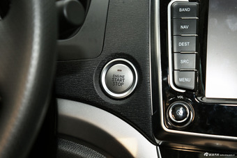 2015款哈弗H6运动版1.5T自动两驱豪华型