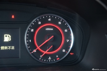 2016款上汽大通G10 2.0T自动行政版