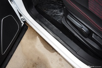 2015款 宝骏560 1.8L手动舒适型