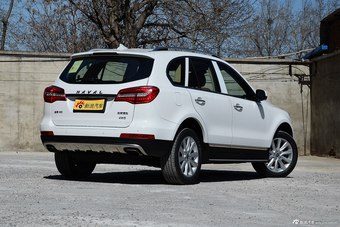 2015款哈弗H8 2.0T自动四驱精英型