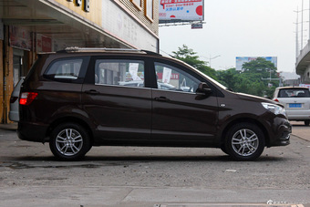 2015款开瑞K50 1.5L手动豪华型