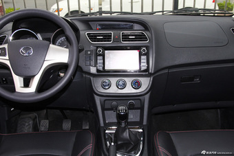 2016款北汽幻速S2 1.5L手动豪华型国V