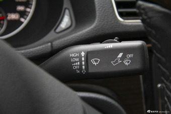 2014款帕萨特2.0T DSG至尊版