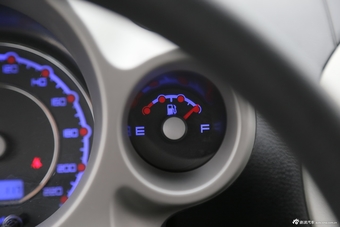 2014款悦悦J2 1.0L手动豪华型