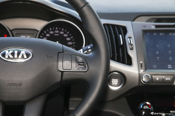 2015款智跑 2.0L自动两驱GLS