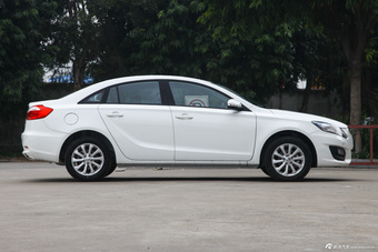 2015款海马M6 1.5T手动舒适型