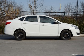 2016款海马M3 1.5L手动时尚型