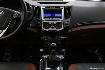 2016款速锐1.5L手动精英型