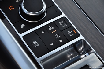 2015款揽胜运动版3.0 V6 SC 锋尚创业版