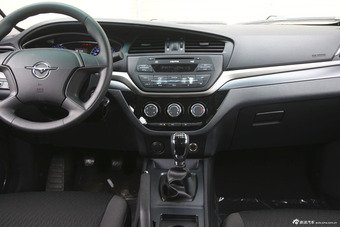 2015款海马M6 1.5T手动舒适型