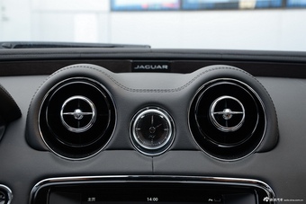 2016款捷豹XJL 3.0L自动SC四驱全景商务版