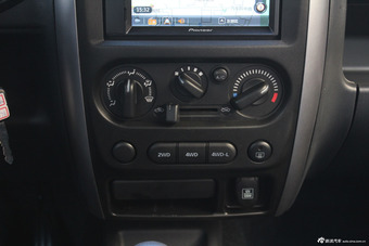 2015款吉姆尼到店实拍