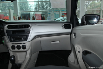 2014款爱丽舍1.6L手动时尚型