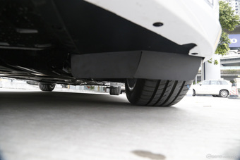 2016款凯迪拉克CT6 2.0T自动28T领先型