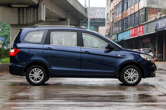 2015款开瑞K50 1.5L手动豪华型