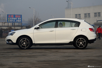 2016款吉利帝豪1.5L自动RS两厢向上版