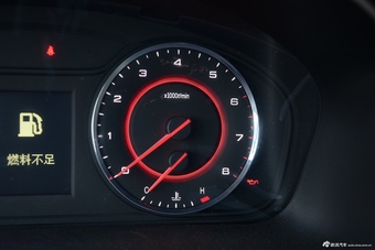 2016款上汽大通G10 2.0T手动豪华版