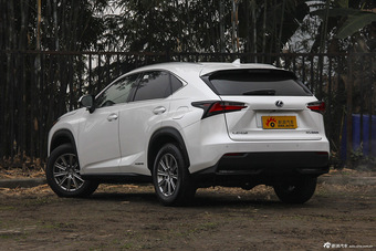 2015款雷克萨斯NX 2.5L自动300h前驱锋尚版