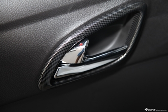 2014款宝骏610 CROSS 1.5L自动豪华型