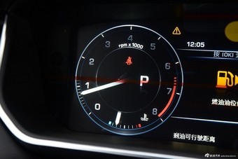 2016款揽胜运动版3.0自动SDV6 HSE Dynamic