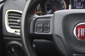 2014款菲亚特致悦1.4T自动运动版