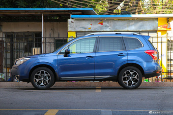 2015款森林人2.0L自动特装纪念版