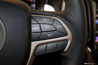 2015款大切诺基到店实拍