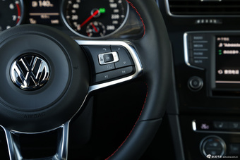 2016款高尔夫2.0T自动GTI