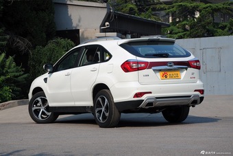 2015款比亚迪S7 2.0T自动尊贵版