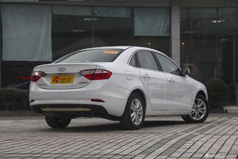 2015款艾瑞泽7 1.6L手动致享版