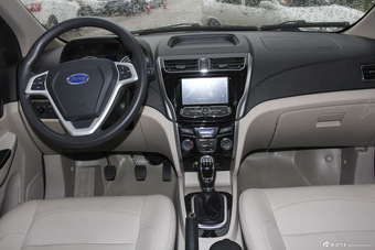 2015款开瑞K50 1.5L手动豪华型