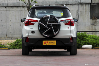 2016款比亚迪元1.5L手动尊荣型