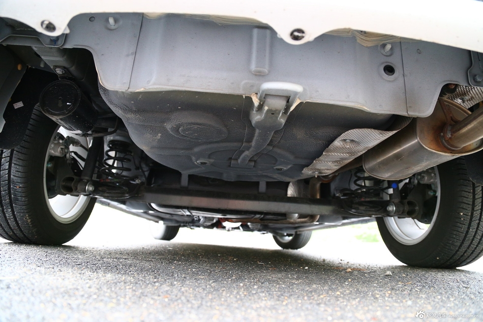 2014款荣威350 1.5T自动劲尚版