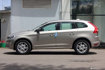 2016款沃尔沃XC60 2.0T T5智行版