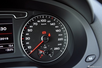 2015款奥迪Q3 40TFSI quattro豪华型