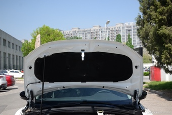 2016款DS6 1.6T自动豪华版THP160