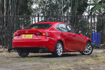 2015款雷克萨斯IS 2.0T自动200t锋尚版