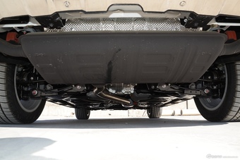 2015款哈弗H8 2.0T自动四驱精英型