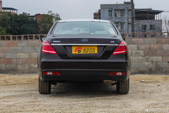 2016款吉利帝豪1.5L手动三厢时尚版