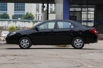 2015款比亚迪F3节能版1.5L手动豪华型