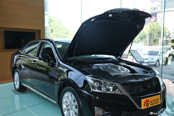 2012款皇冠V6 2.5L Royal Saloon