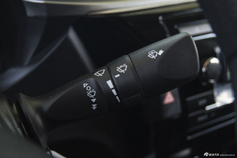 2014款卡罗拉1.6L手动GL