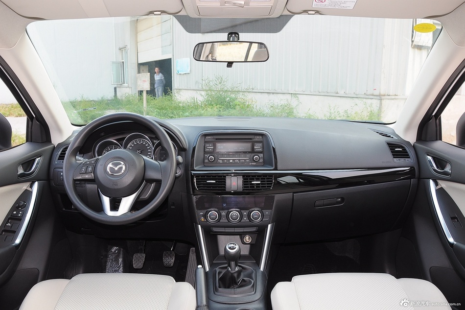 2015款马自达CX-5 2.0L手动两驱舒适型