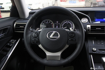 2015款雷克萨斯IS 2.0T自动200t锋尚版