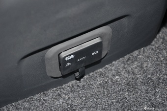 2016款北京BJ40L 2.3T自动四驱尊享版